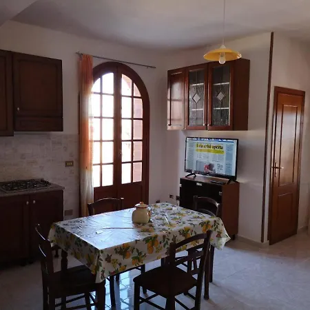 Casa Degli Oleandri Tatil Evi *